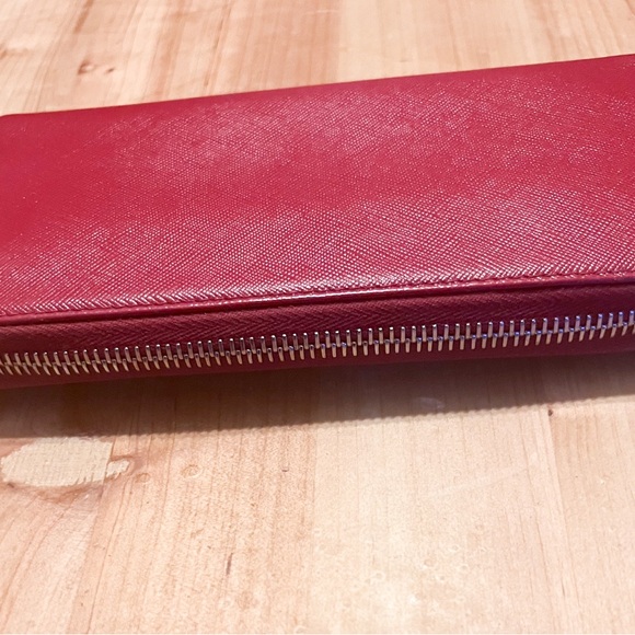 Prada Zip Wallet - Picture 6 of 6